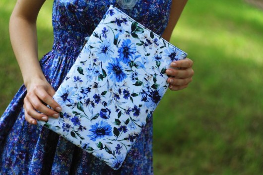 ETUI NA TABLET (chabry) KOLEKCJA **Fleurs dété** MaKsercemrobione