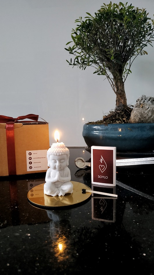 świeczniki i świece świeca sojowa modlący się budda SOYLO