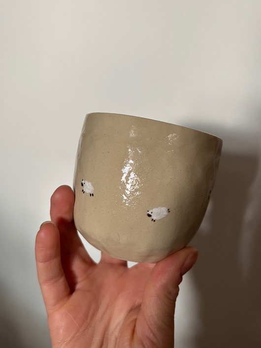 kubki i filiżanki Ceramiczna Czarka 220 ml w Owieczkami Handmade Podhale