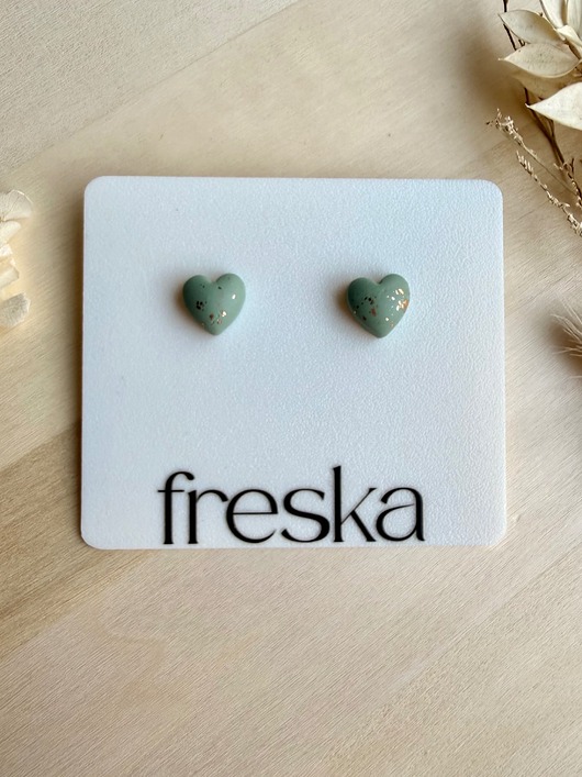 kolczyki z masy plastycznej Kolczyki Serca 3D - szałwiowe  ze złotem