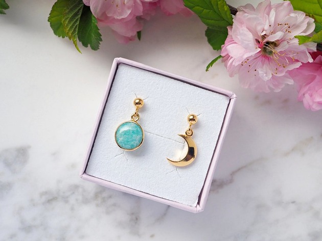 kolczyki z kamieniami Kolczyki amazonit & księżyc złoto