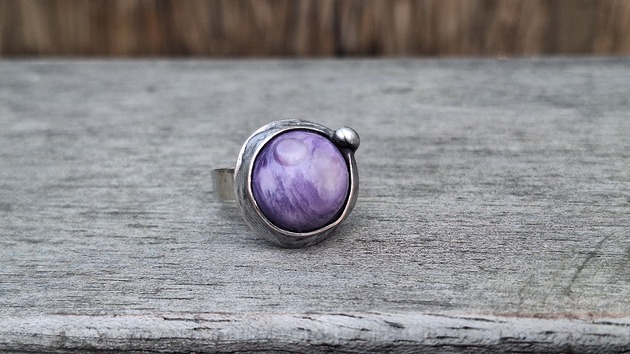 pierścionki - różne Czaroit - pierścionek regulowany