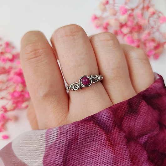 pierścionki srebrne Pierścionek Rubin regulowany stal chirurgiczna handmade