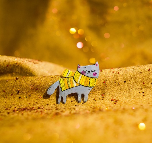 przypinki Przypinka kotek w szaliku