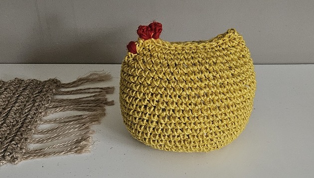 ozdoby wielkanocne Żółta Kura  ogranicznik ze sznurka konopnego