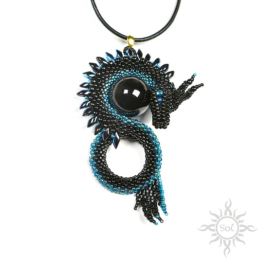 Derven II,wisior ze smokiem,beading Sol