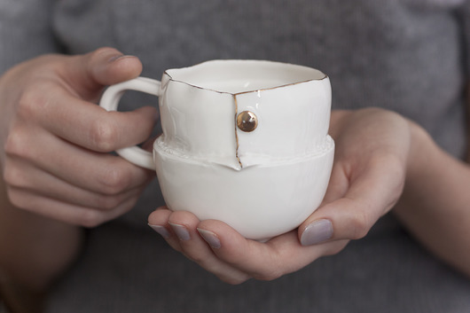 Porcelanowa Filiżanka w Ubranku Pangzi Ceramics