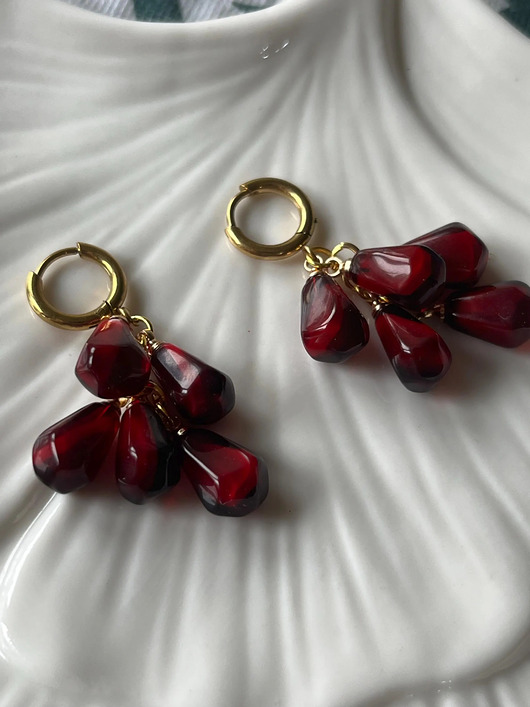 kolczyki z żywicy Kolczyki z żywicy epoksydowej krople granatu Handmade biżuteria