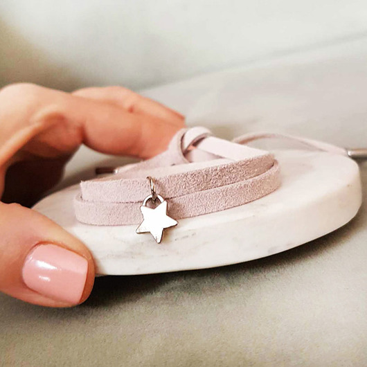 bransoletki skórzane Bransoletka zamszowa z gwiazdką pink