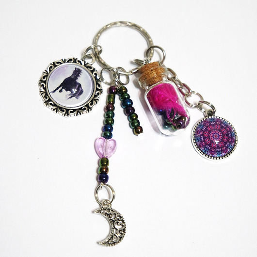 breloki Breloczek - Czarny koń, mandala, fiolka