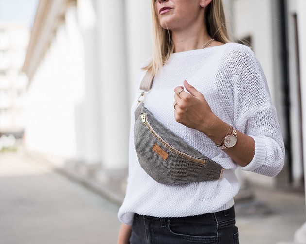 saszetka nerka Nerka  saszetka hugo beżowa Italy (XL)