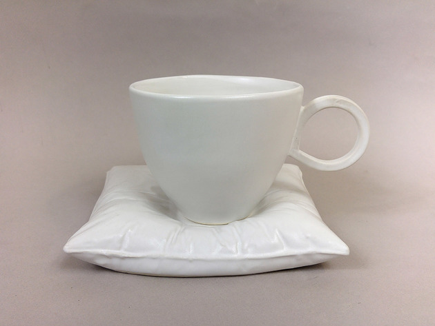 kubki i filiżanki Filiżanka na poduszce L - biała