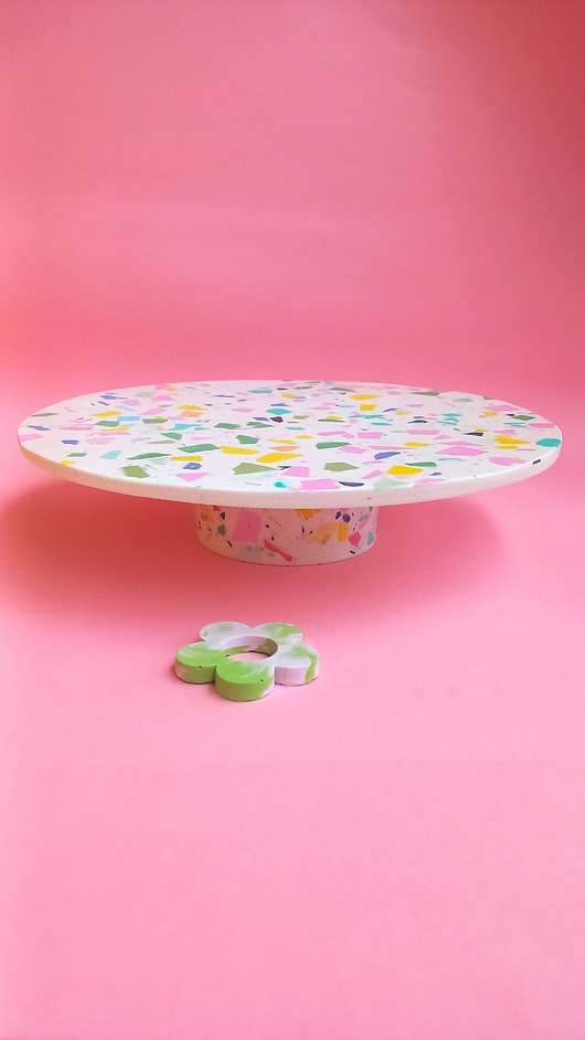 patery i talerze Okrągła patera lastryko na ciasto, owoce na okrągłej, zdejmowanej nóżce