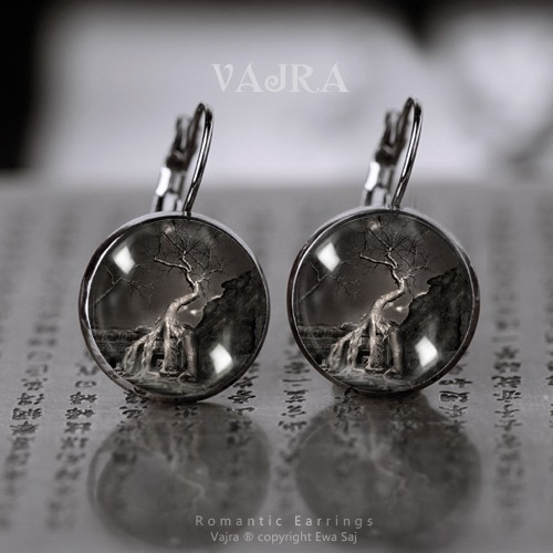 Vajra, dark silver  Ewa Saj Fotografie
