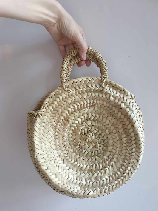 torebki do ręki Koszyk okrągły  mały pleciony z liści palmy