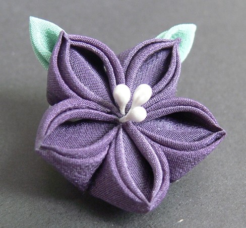 November Kikyou - broszka Oiran