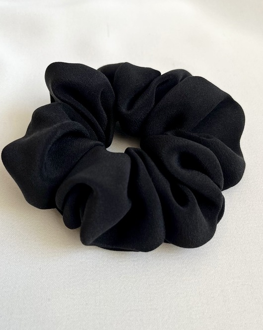 gumki do włosów Jedwabna czarna  gumka do włosów Black Silk - 12 cm średnicy