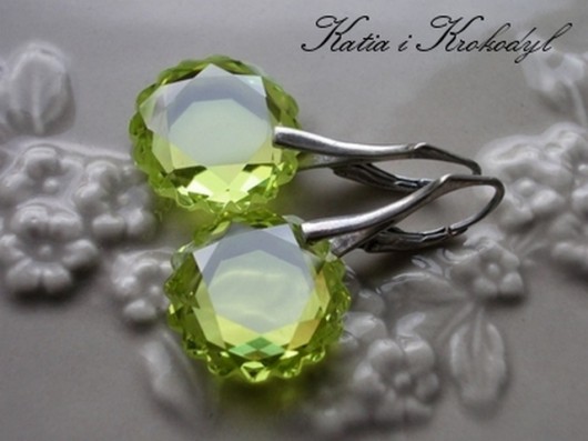 CYRKONIE PERIDOTOWE Katia i krokodyl