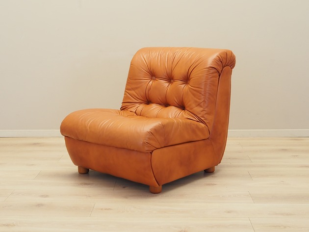 fotele Fotel rudy, włoski design, lata 70, produkcja: Włochy