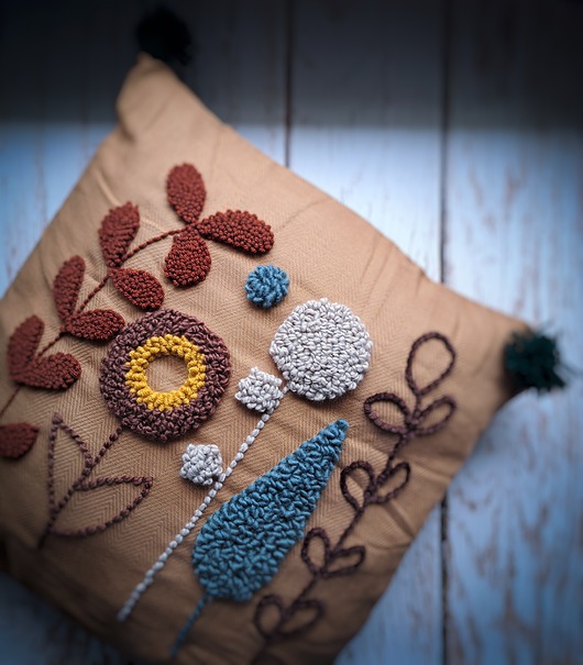 poduszki plecione Jesienna poduszka Boho punch needle