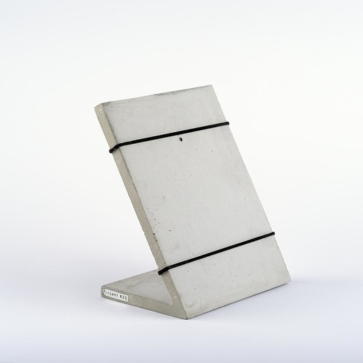 Ramka - beton architektoniczny Projekt B25