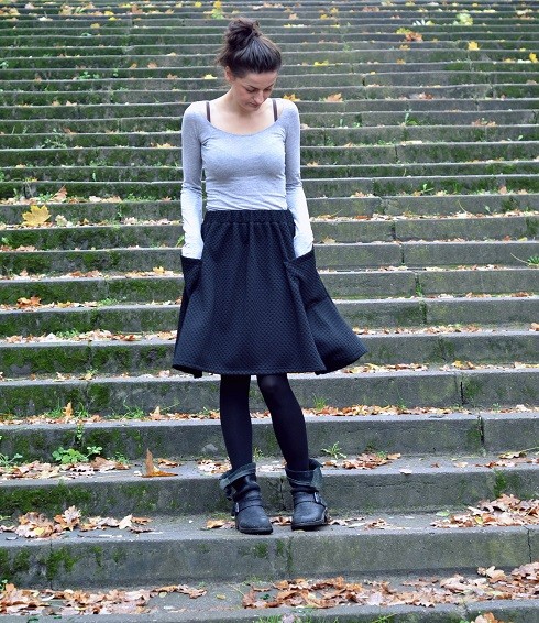 black BOHO skirt S/M ivy style