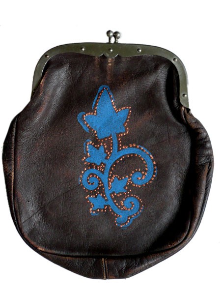 TAJEMNICA AGNES Recycling art