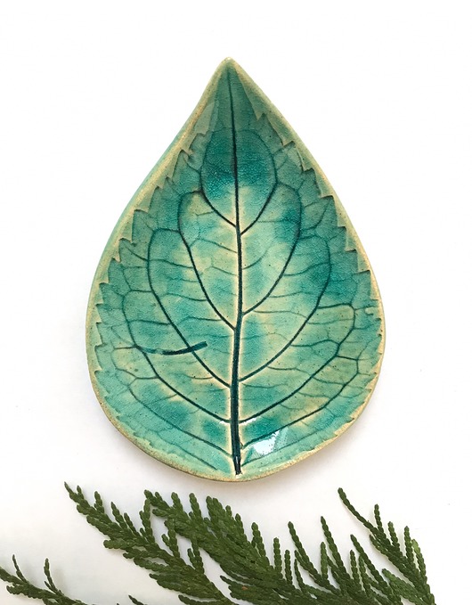 patery i talerze Listek ceramiczny na biżuterię