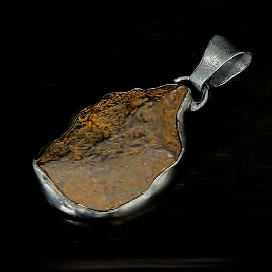 wisiory Surowy meteoryt