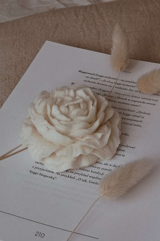 świeczniki i świece Świeca sojowa Peony