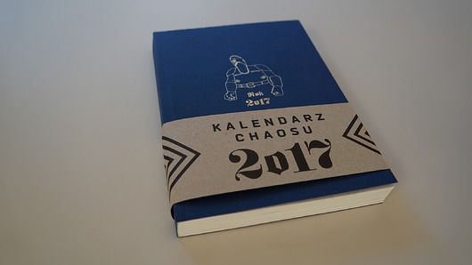   Kalendarz Chaosu 2017 z rysunkami Antka Wajdy Tajne Komplety