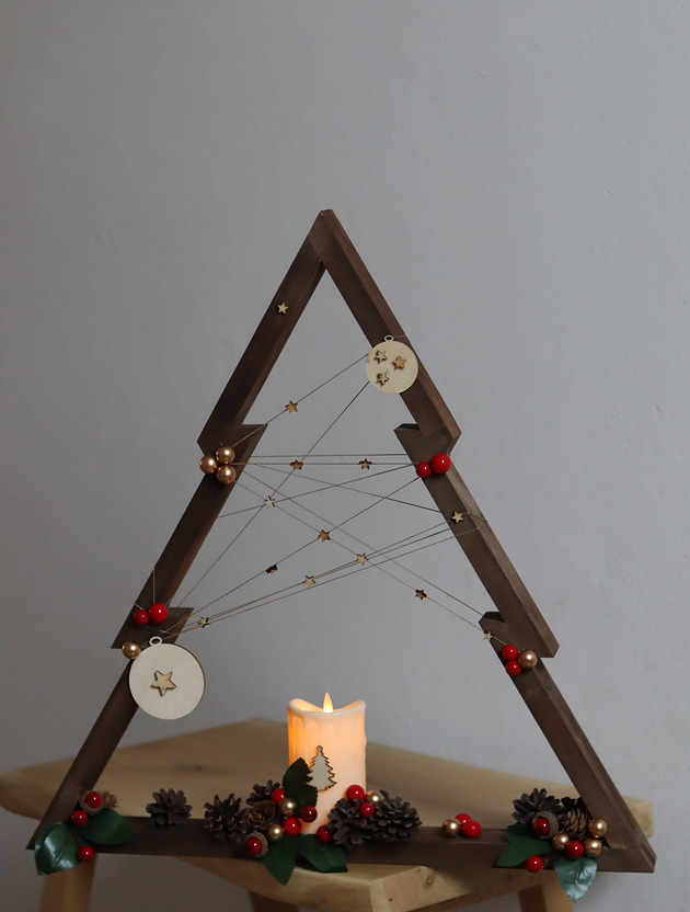 dekoracje świąteczne Choinka stroik bożonarodzeniowy