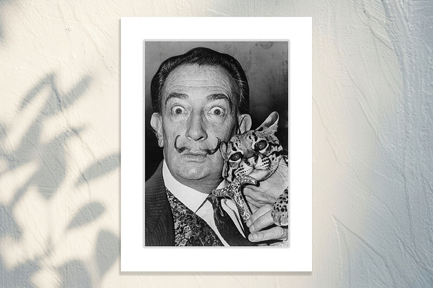 fotografia Fotografia z passe-partout: Salvador Dali i jego ocelot