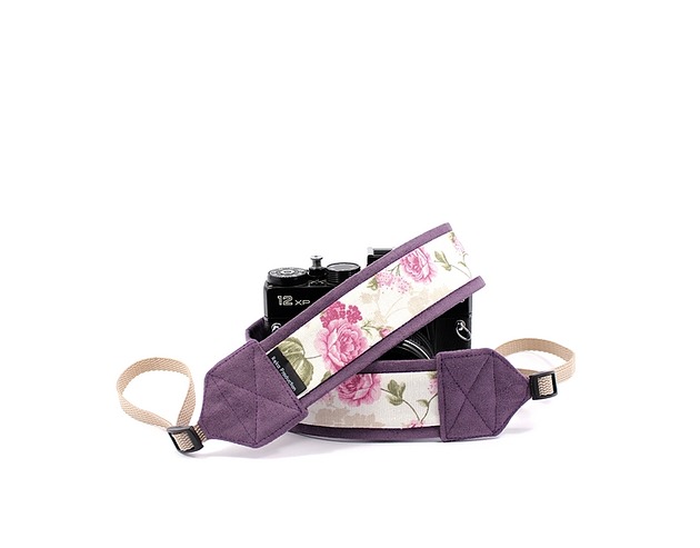 akcesoria różne Pasek do aparatu Kwiaty na Fiolecie camera strap