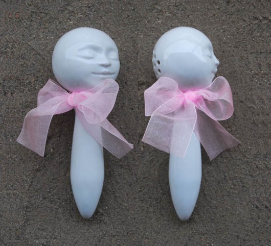 PORCELANOWA grzechotka ar studio