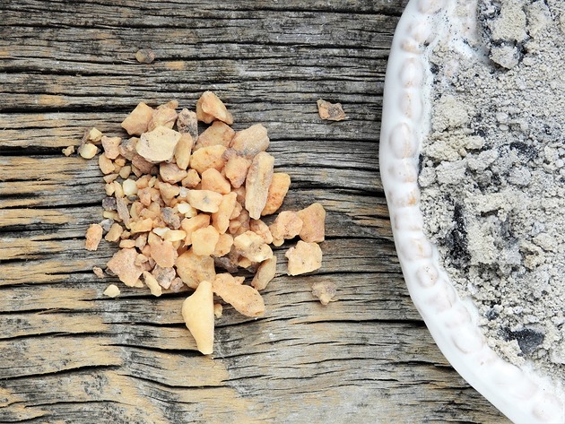 Benzoe Siam naturalna żywica 15g KARiTEe