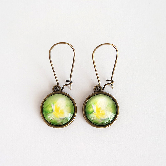 kolczyki szklane Kolczyki - Żółty motyl - bigle zamykane - brąz