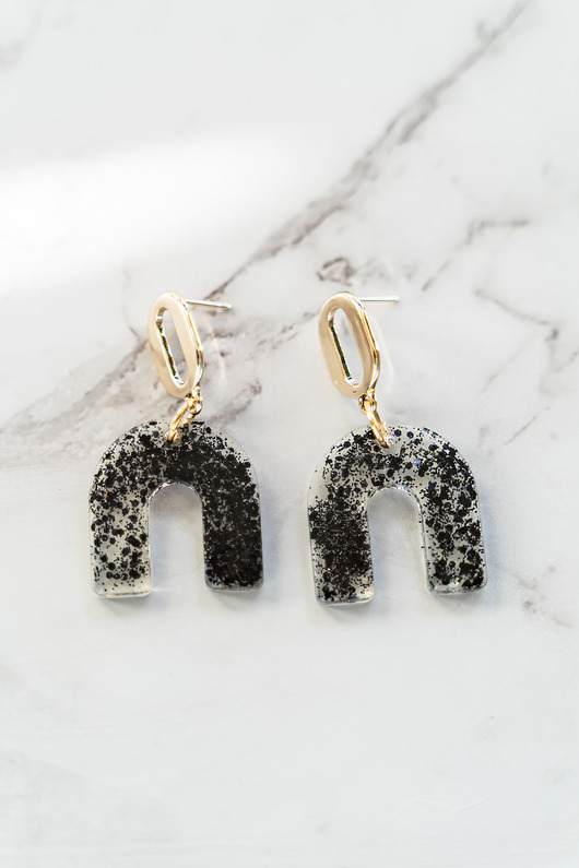 Kolczyki wiszące BLACK GLITTER rękoczyny