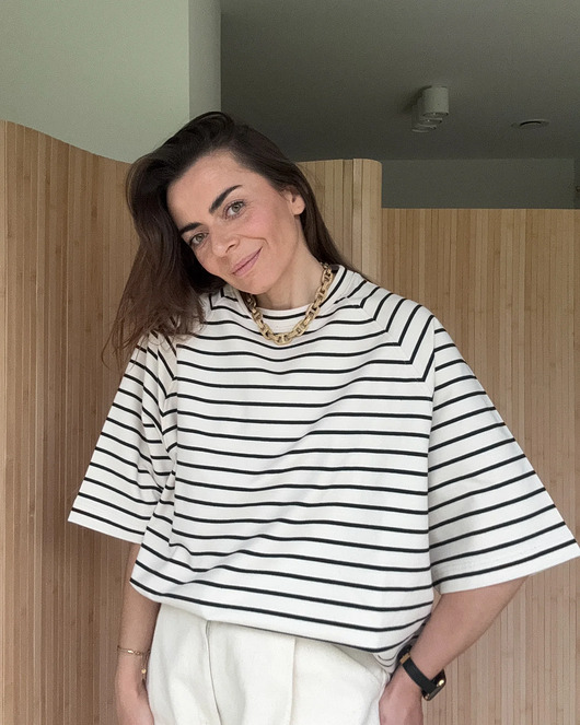 t-shirt damskie T-shirt Chillout ecru cream & black neck