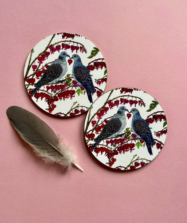 podkładki do kuchni Podkładki pod kubek- Turkawki w serduszce- Ilustracja