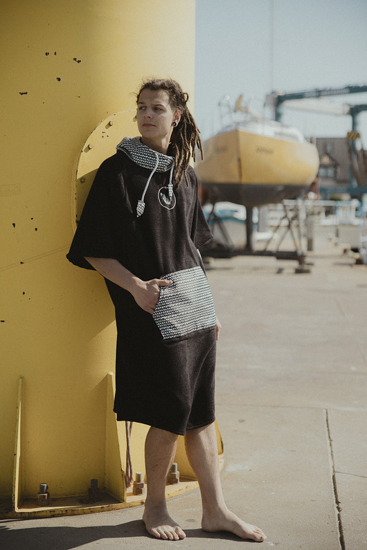 bluzy męskie Surf poncho plażowe AZTEC black, ręcznik kąpielowy