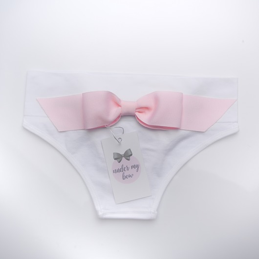 Big Bow white/Pink Under My Bow