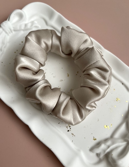 gumki do włosów Perłowa gumka do włosów Alva - 9 cm średnicy