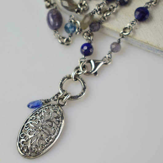 srebrne naszyjniki Nivora - srebrny naszyjnik z labradorytem, szafirem, kianitem...