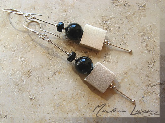 MODERN LUXURY - Smooth 2 Little Dreamer