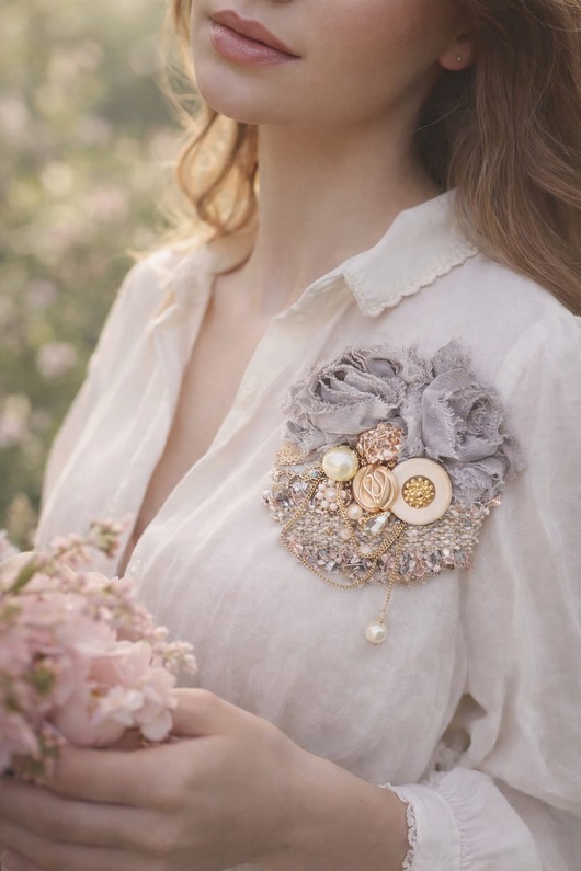 broszki Klara broszka