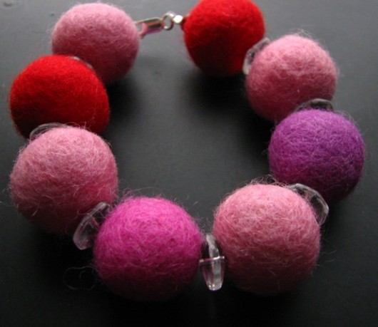 pinky amanorii