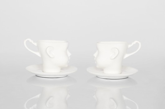 Dwie filiżanki Główki z porcelany ze spodkiem. ENDE ceramics