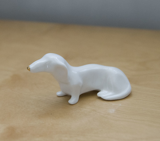 figurki i rzeźby Porcelanowy jamniczek