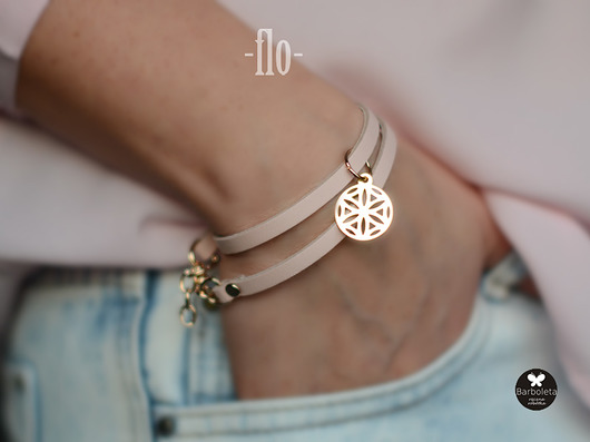 flo pink mandala gold barboleta